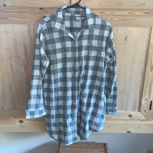 Sonoma Gray/white long flannel night shirt size L